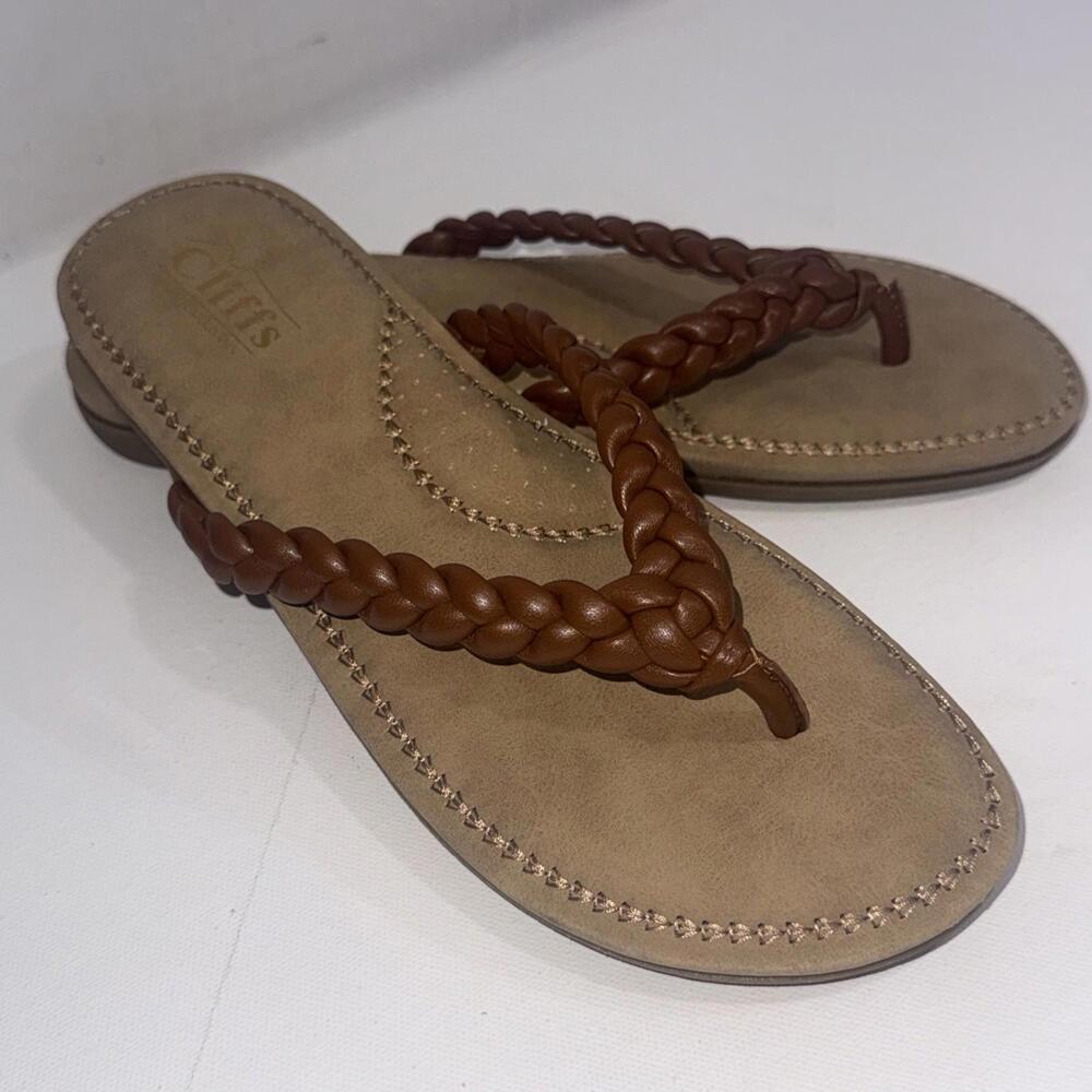 CLIFFS WHITE MOUNTAIN Gorpcore Freedom Sandal Brown Faux‎ Suede Flip Flops Sz 8